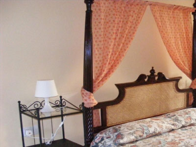 Stain Glass Cottage Orange Room